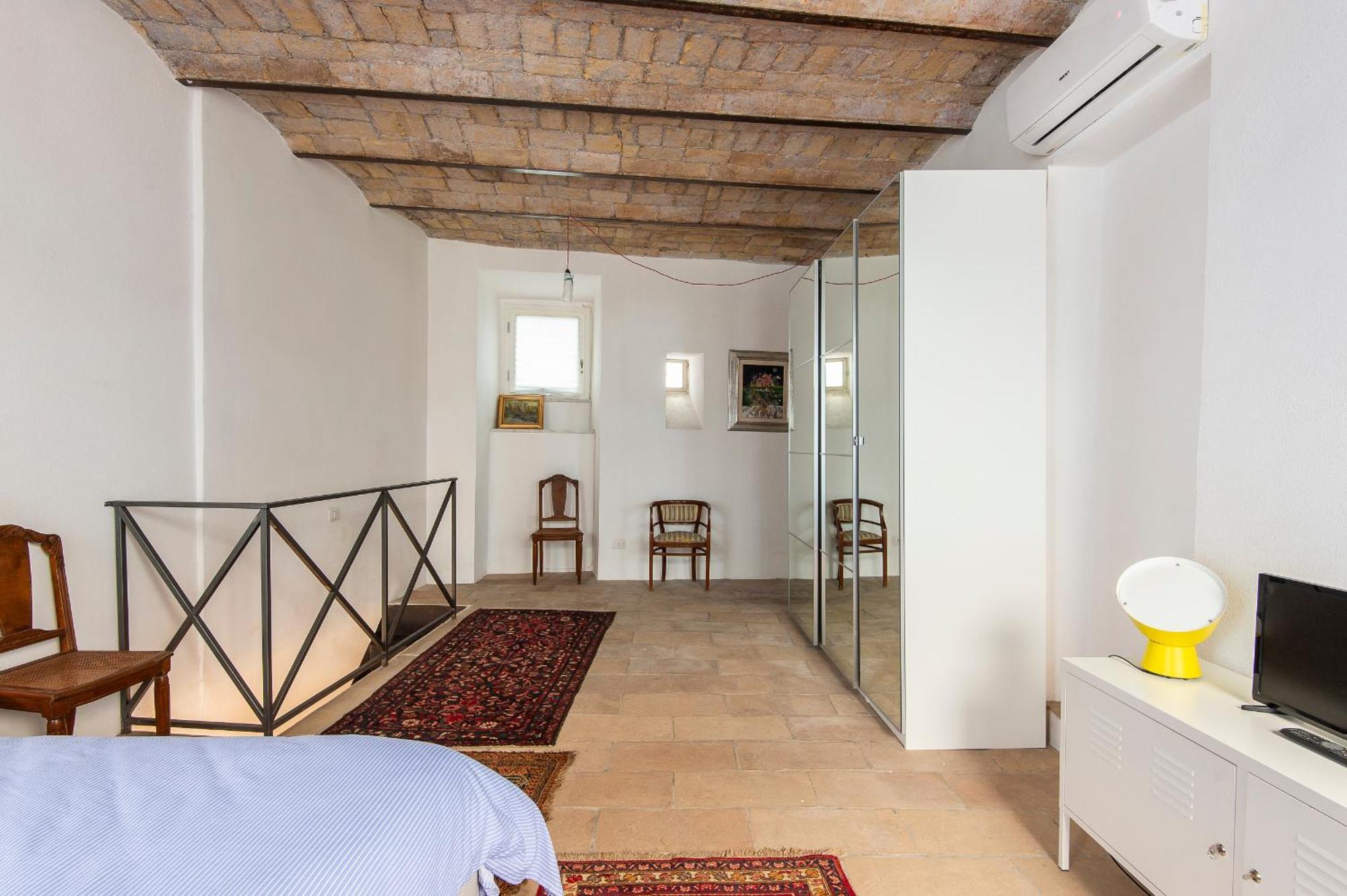 Colosseo Elegant Loft Apartment Рим Екстериор снимка